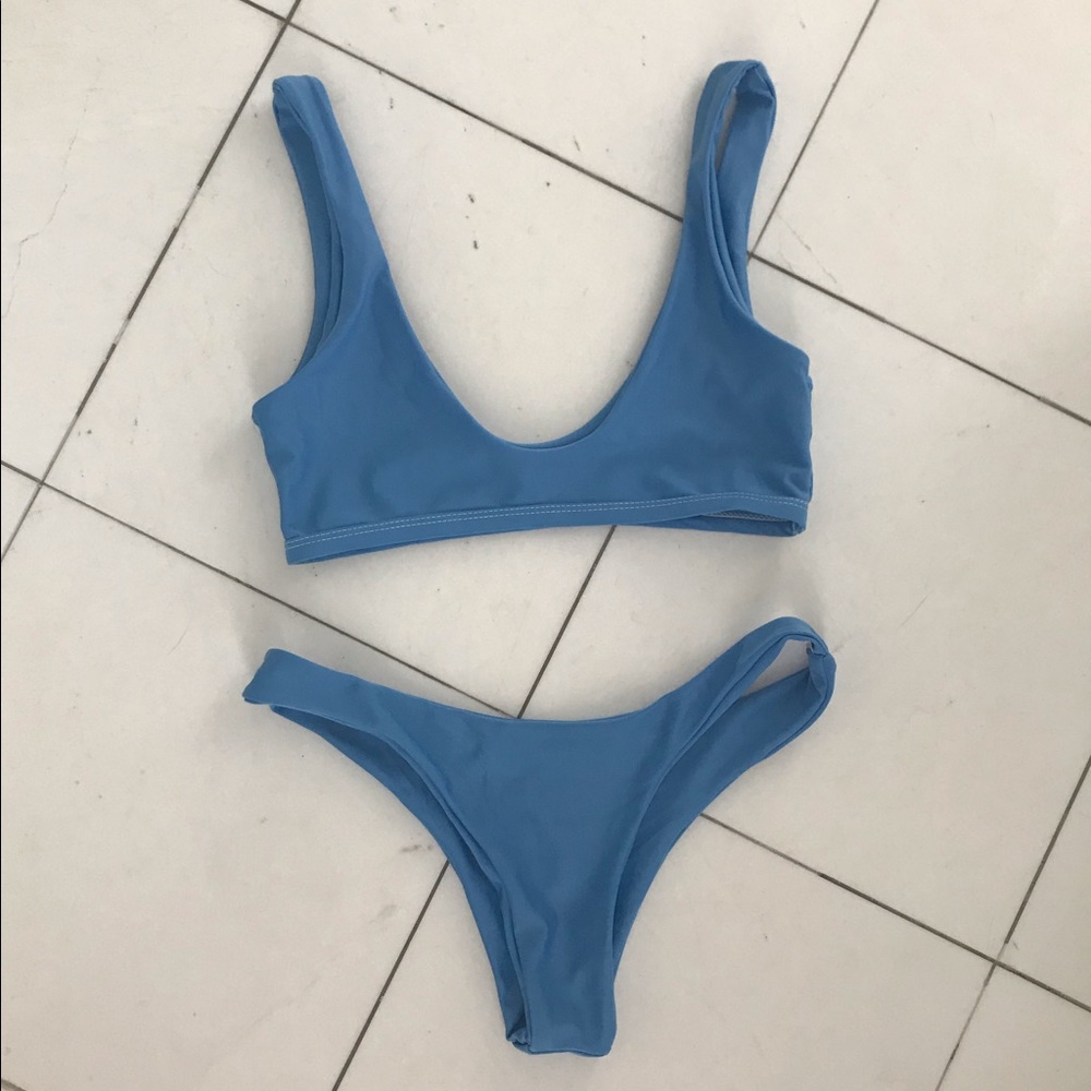 sporty bikini